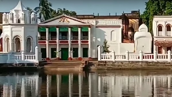 ঘরের কাছেই দশঘরা ঘরের কাছেই দশঘরা
