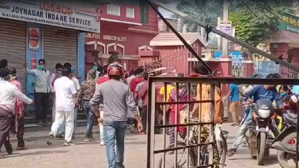গুলি চলেনি দাবি পুলিশের গুলি চলেনি দাবি পুলিশের