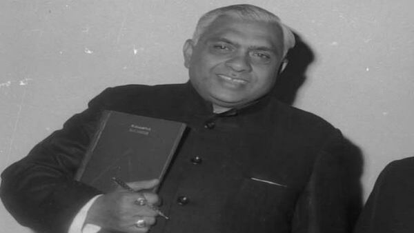 ললিত মিশ্রের পরিচিতি