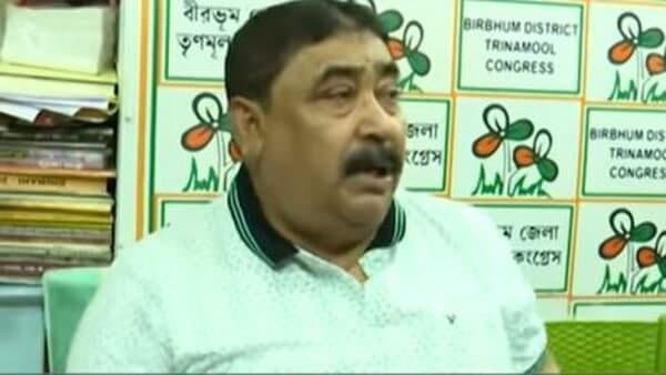 বিশাল বড় করে মহাযজ্ঞ করেছিলেন অনুব্রত