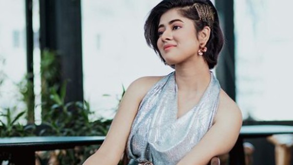 কী কী নিয়ে ব্যস্ত অভিনেত্রী