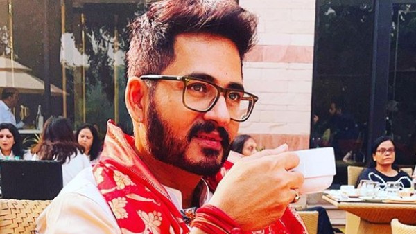 বিদ্রোহী হিরণের মানভঞ্জনে প্রার্থী করা হয় খড়গপুরে