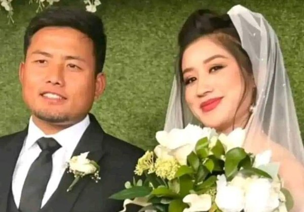 দীর্ঘদিনের বান্ধবীকে বিয়ে করলেন জেজে, পাত্রীর পরিচয় জেনে নিন দীর্ঘদিনের বান্ধবীকে বিয়ে করলেন জেজে, পাত্রীর পরিচয় জেনে নিন