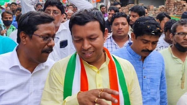 অধিকারীদের পরিবর্তে গিরি-পরিবারের রাজ! 
