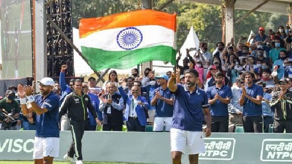 বোপান্না-শরণ জুটির দাপটে ভারত পৌঁছে গেল ওয়ার্ল্ড গ্রুপ ওয়ানে বোপান্না-শরণ জুটির দাপটে ভারত পৌঁছে গেল ওয়ার্ল্ড গ্রুপ ওয়ানে