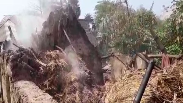 এখনও পর্যন্ত ১০ টি দেহ উদ্ধার