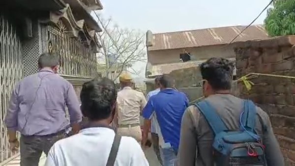 পরিজনকে হারিয়েছি দাবি সেলিমের
