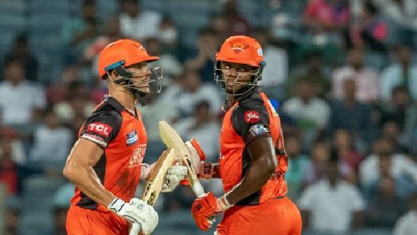 সানরাইজার্সের হারে ওয়ার্নারকে টেনে মিমের বন্যা!