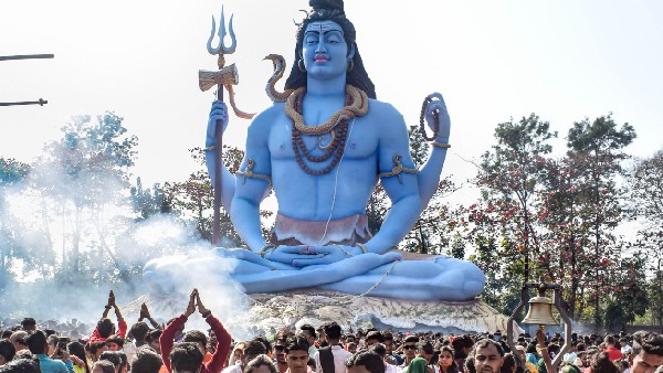 শিবের পুজো করা শুভ