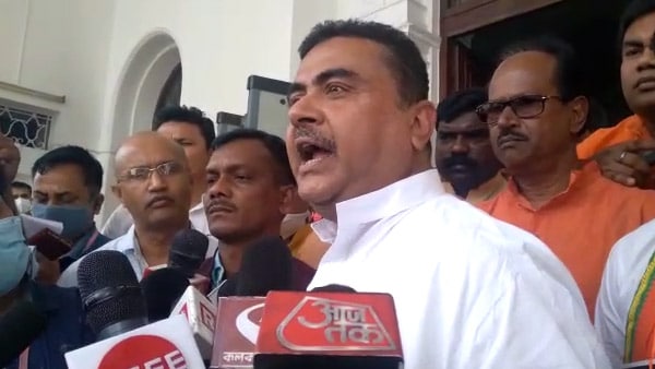 বিরোধী দলনেতার বক্তব্যে বাধা দেওয়ার অভিযোগ