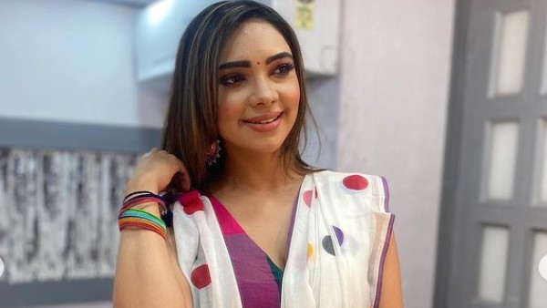 শ্যুটিং-এ মাতৃত্ব শ্যুটিং-এ মাতৃত্ব