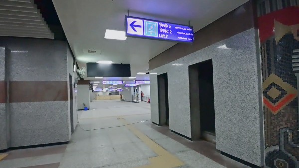 শিয়ালদহ স্টেশন নতুনভাবে সাজছে