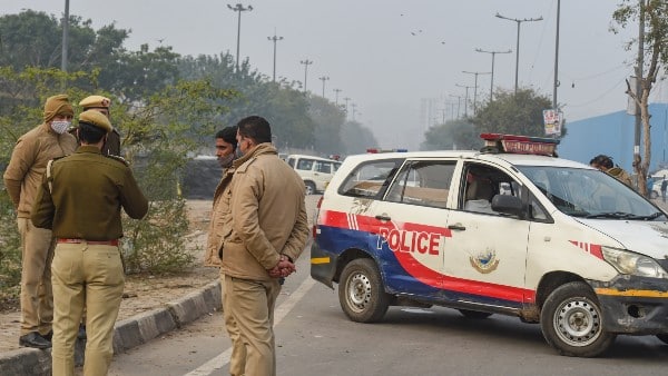 দিল্লির হিংসার উল্লেখ দিল্লির হিংসার উল্লেখ