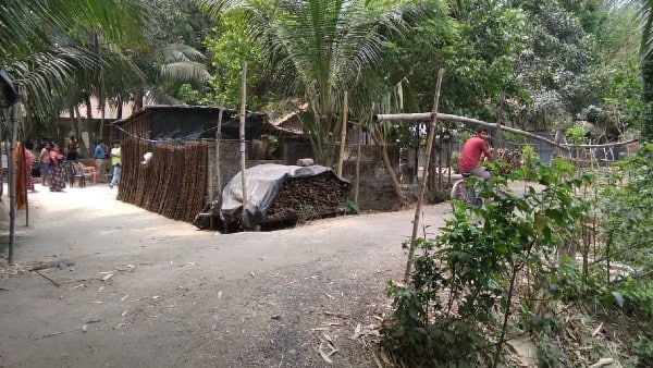 বিজেপির ডাকে চলছে ১২ ঘন্টার বনধ বিজেপির ডাকে চলছে ১২ ঘন্টার বনধ