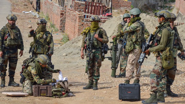 প্রধানমন্ত্রী নরেন্দ্র মোদীর সভাস্থলের কাছে বিস্ফোরণে মিলল আরডিএক্স ও নাইট্রেট কম্পাউন্ড প্রধানমন্ত্রী নরেন্দ্র মোদীর সভাস্থলের কাছে বিস্ফোরণে মিলল আরডিএক্স ও নাইট্রেট কম্পাউন্ড