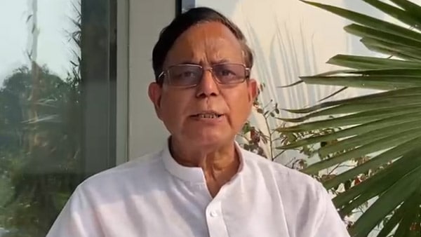 মহঃ সেলিমের কটাক্ষ