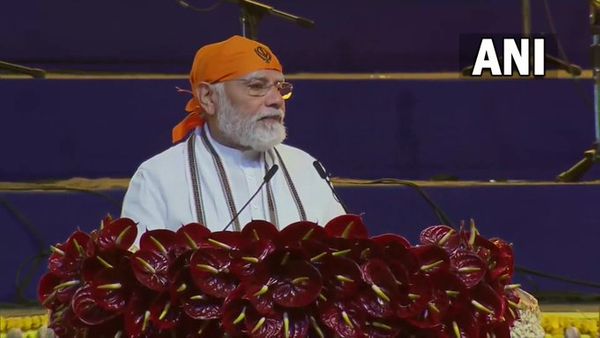 লালকেল্লার লন থেকে ভাষণ দেন প্রধানমন্ত্রী