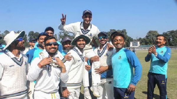 শাহবাজের কেরিয়ার শাহবাজের কেরিয়ার