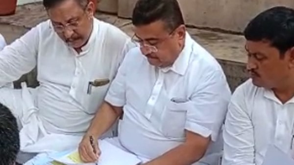 পশ্চিমবঙ্গে আইনশৃঙ্খলা নেই পশ্চিমবঙ্গে আইনশৃঙ্খলা নেই