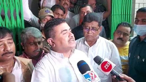 ধর্ষণের প্রতীক জোড়া ফুলে ভোট দিন