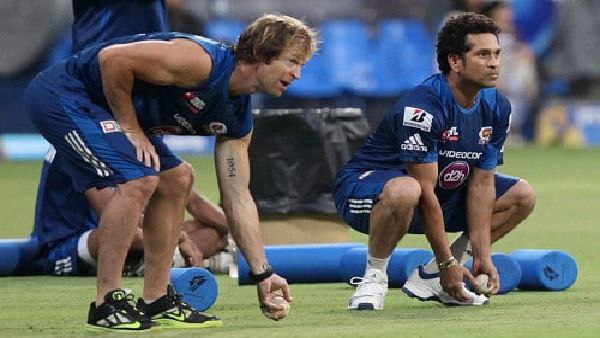 সচিন তেন্ডুলকরের চরণ স্পর্শ জন্টি রোডসের! সচিন তেন্ডুলকরের চরণ স্পর্শ জন্টি রোডসের!