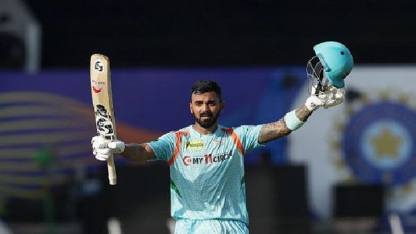 ১৯৯ রানে রাহুলেরই ১০৩