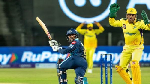 মিলার-রশিদ জুটিতেই গুজরাত টাইটান্সের স্মরণীয় জয়