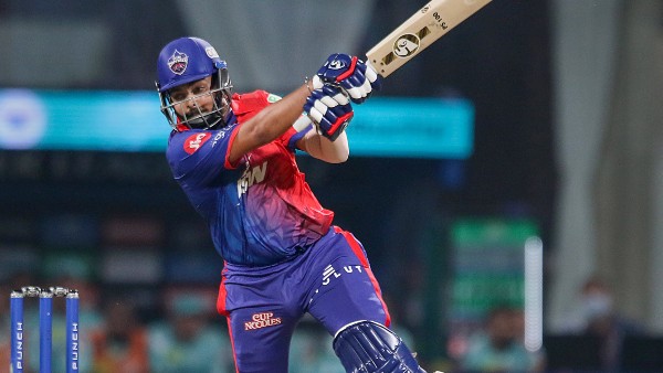 আইপিএল-এ দেড় হাজার রানের মাইলস্টোনের সামনে পৃথ্বী শ: আইপিএল-এ দেড় হাজার রানের মাইলস্টোনের সামনে পৃথ্বী শ: