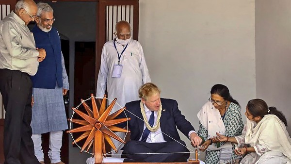 জনসনের সফর 