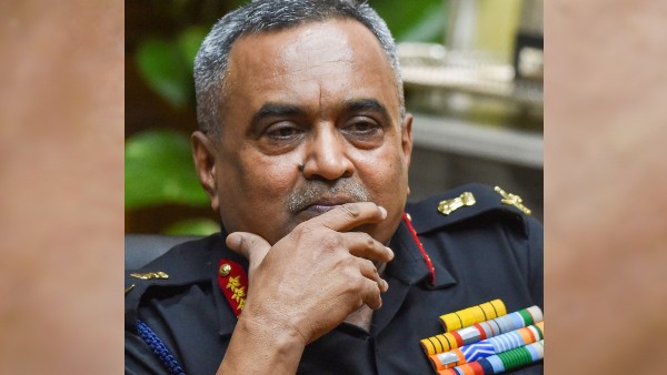 মনোজ পাণ্ডের কীর্তি