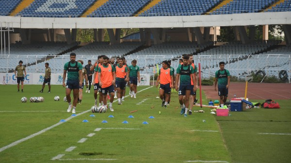 AFC 2022: এএফসি কাপের ম্যাচে জোড়া সমস্যায় জেরবার এটিকে মোহনবাগান কোচ