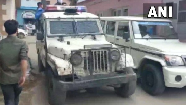 কাশ্মীরের পুলিশ ঘটনা নিয়ে বিস্তারিত জানিয়েছে! 