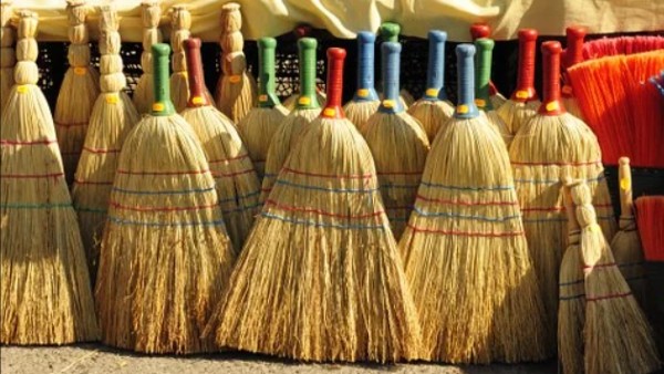 শনিবার ঝাঁটা কিনুন শনিবার ঝাঁটা কিনুন