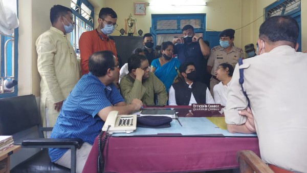 ত্রিপুরার ৫ থানায় মামলা