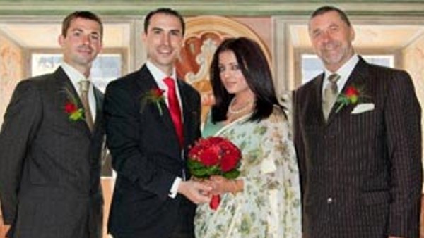 সেলিনা জেটলি সেলিনা জেটলি