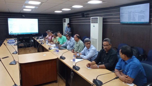 হেল্পলাইন নম্বর চালু হেল্পলাইন নম্বর চালু