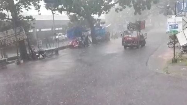 আসছে অশনি আসছে অশনি