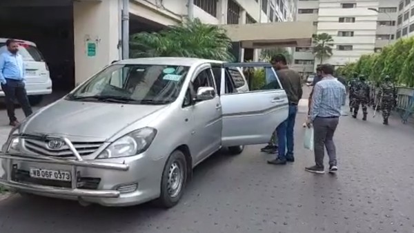 আম আদমি পার্টিতে জোর ধাক্কা