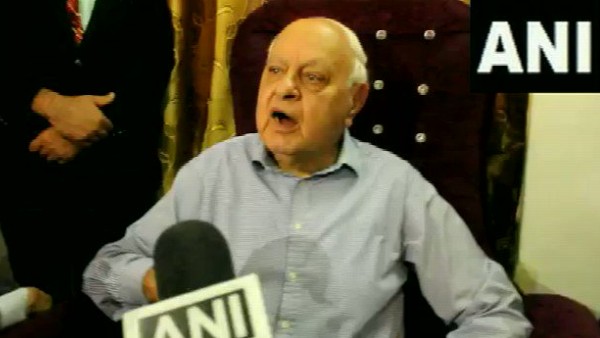 নিষিদ্ধ করা হোক কাশ্মীর ফাইলসের মত ছবি, কেন এমন কথা বললেন ফারুক আবদুল্লা নিষিদ্ধ করা হোক কাশ্মীর ফাইলসের মত ছবি, কেন এমন কথা বললেন ফারুক আবদুল্লা