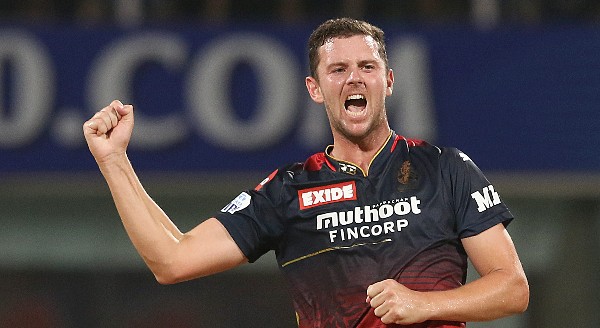 টি-২০ ক্রিকেটে ১০০ উইকেটের সামনে জস হ্যাজেলউড: