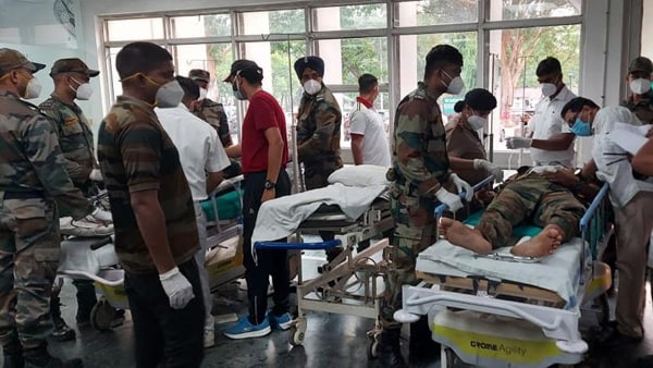 ঘটনায় ১৯ জন সেনার চিকিৎসা চলছে