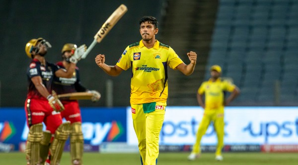 ১০৭ কেজি ওজেনছিল থিকশানার: ১০৭ কেজি ওজেনছিল থিকশানার: