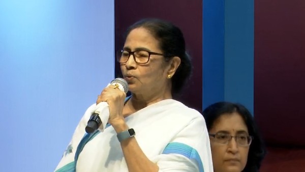 আমি-আমি নয় আমরা আমি-আমি নয় আমরা