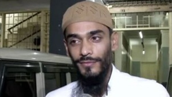 পাল্টা আক্রমণ নওশাদের পাল্টা আক্রমণ নওশাদের