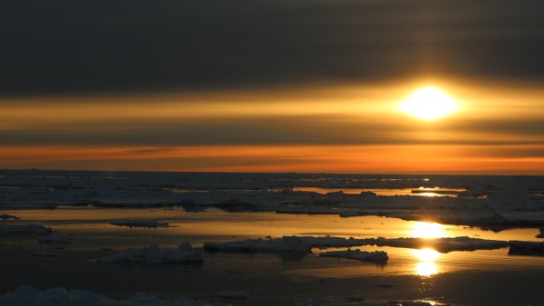 বরফে ঢাকা মহাদেশ বরফে ঢাকা মহাদেশ