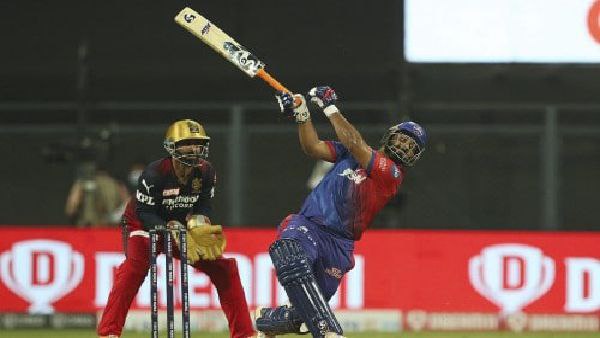 সামনে থেকে নেতৃত্ব সামনে থেকে নেতৃত্ব