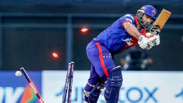 পন্থ চেনা ছন্দে নেই পন্থ চেনা ছন্দে নেই