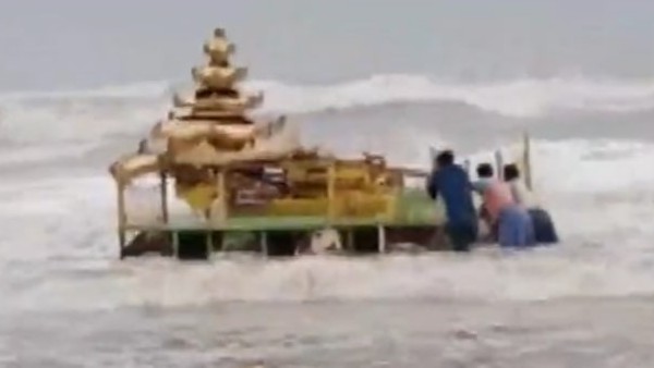 যেন পৌরাণিক কোনও ঘটনা যেন পৌরাণিক কোনও ঘটনা