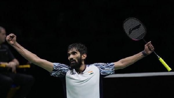 শ্রীকান্তের সঙ্গে উজ্জ্বল ডাবলস জুটি শ্রীকান্তের সঙ্গে উজ্জ্বল ডাবলস জুটি