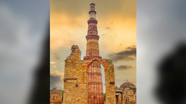 কুতুব মিনার সংরক্ষিত স্মৃতিসৌধ কুতুব মিনার সংরক্ষিত স্মৃতিসৌধ